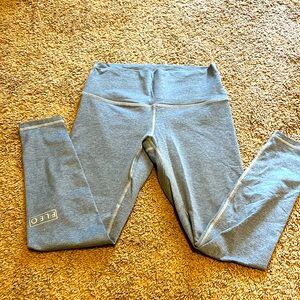 LIKE NEW FLEO LEGGINGS